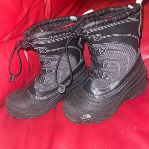 North face girls waterproof boots